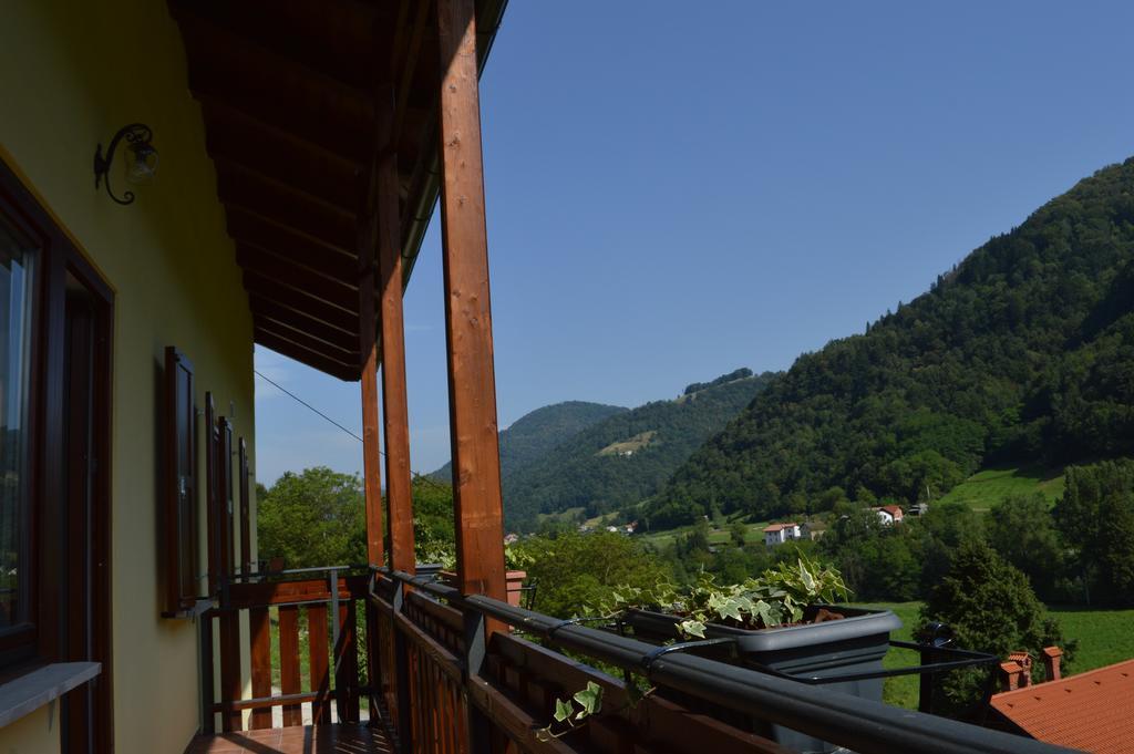 Holiday Home Jelovcerjeva Idrija pri Bači エクステリア 写真